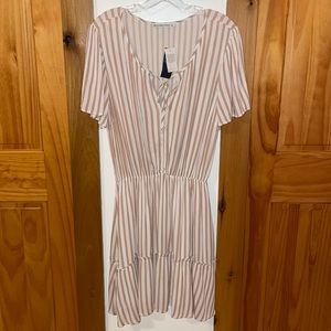 NWT Abercrombie & Fitch Beige/White Striped Dress SUPER LIGHTWEIGHT SZ L